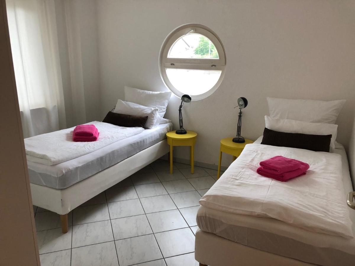 Gemuetliche Wohnung Mit Sonniger Terrasse Бітігайм-Біссінген Екстер'єр фото